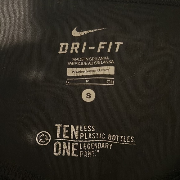 Nike dri-fit capris . Size‎ S - Picture 4 of 5